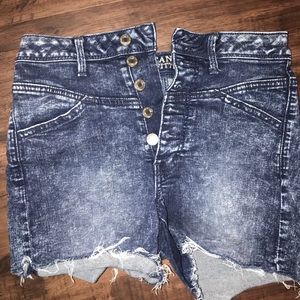 AE shorts 😍😍